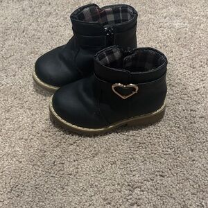 BELLAMI Black Kids Boots with Gold Heart Accent